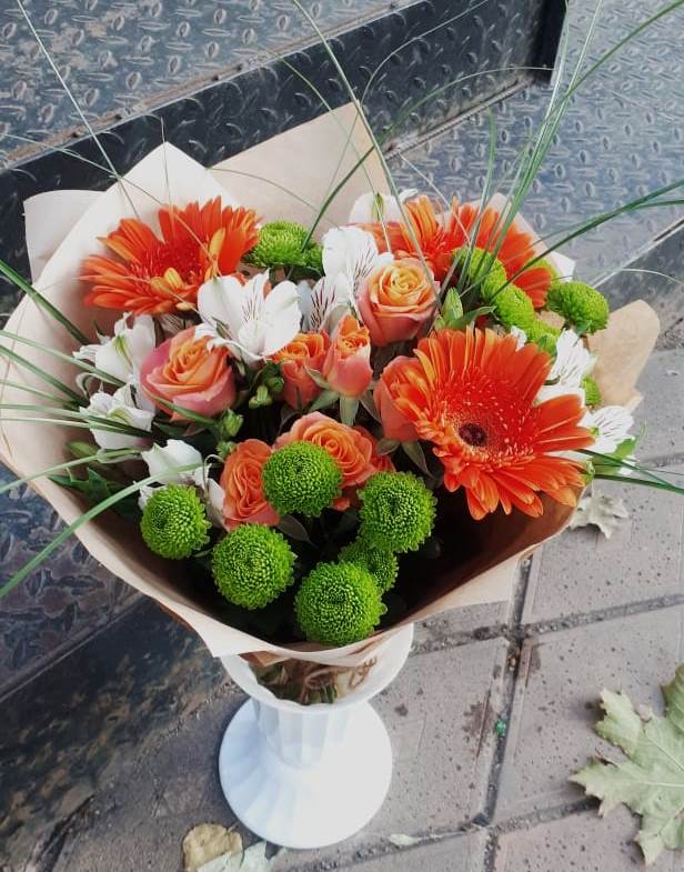 Букет цветов из: Герберы, Хризантемы, Альстромерии и Розы в Юдино
