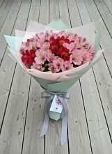 Букет цветов из:  Альстромерии в Юдино