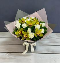 Букет цветов из:  Орхидеи и Розы в Юдино