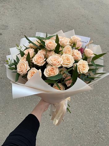 Букет Кремовые розы Латте в Юдино