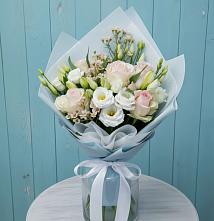 Букет цветов из:  Розы и Лизиантусы в Юдино