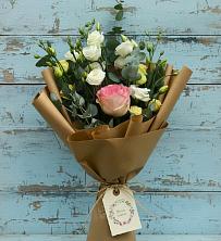 Букет цветов из:  Розы и Лизиантусы в Юдино