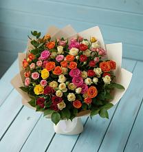 Букет Микс из разноцветных кустовых роз в Юдино